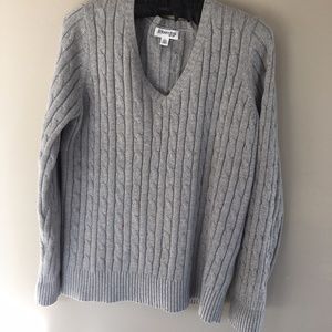V neck sweater